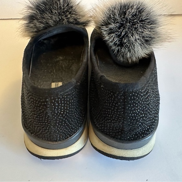 Roberto Della Croce slip-on sneaker style flats w/ furry pom pom embellishments - Picture 6 of 7